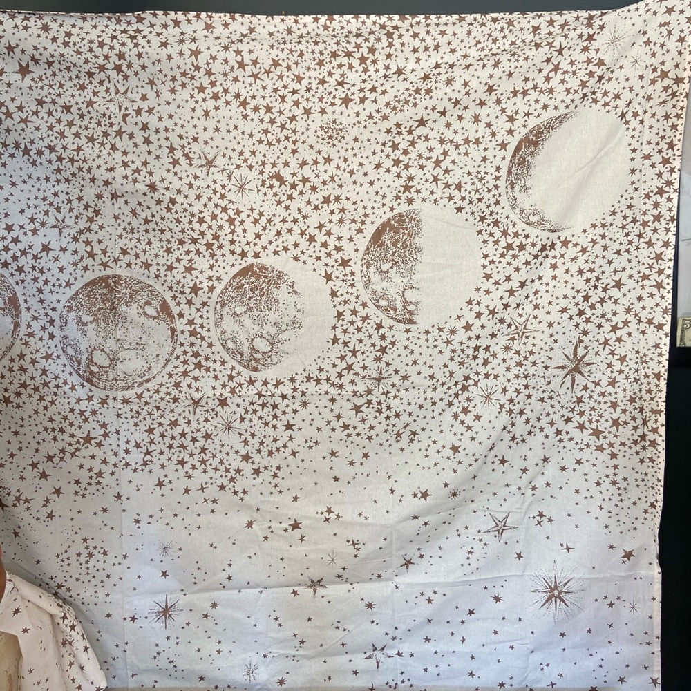 • urban outfitters moon tapestry